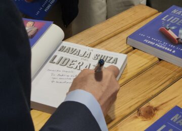 ¿Por qué más líderes están leyendo mi libro “La navaja suiza del liderazgo”?