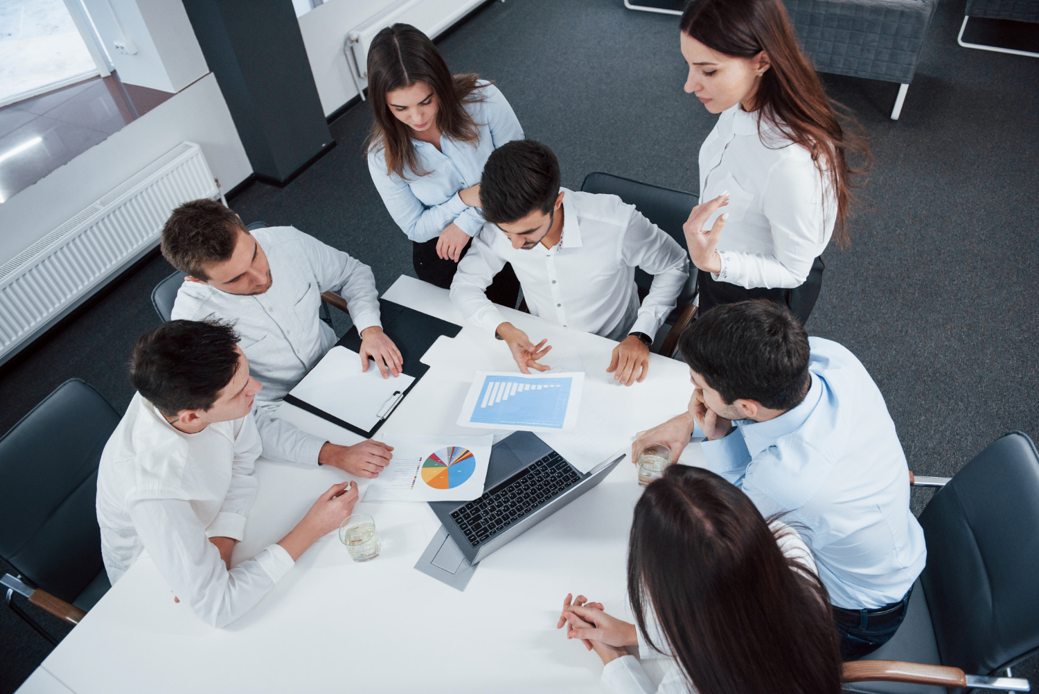 Mentoring capítulo 009 – ¿Ignorado por la empresa? Mejora tu relevancia organizacional ¿Participas en reuniones de liderazgo… pero nadie recuerda lo que dijiste? Estoy seguro de que no se debe a la falta de talento. Puede ser bajo impacto organizacional: tienes buenas ideas, pero todavía no influyen en las decisiones. En la empresa no basta […]